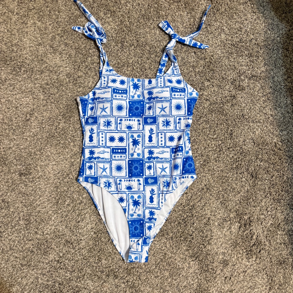 Pink Lily Blue and White Patterned Top